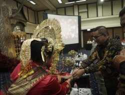 Pemko Bukittinggi Sabet Tiga Penghargaan Bergengsi pada Launching Piagam Wajib Pajak dan Forum Konsultasi Publik 2025