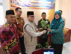 Pemkot Bukittinggi Sebar Ratusan Bibit Cabai untuk Perkuat Ketahanan Pangan Warga