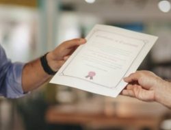 Ombudsman Soroti Ratusan Ijazah Pelajar yang Masih Tertahan dalam Kunjungan ke Bukittinggi