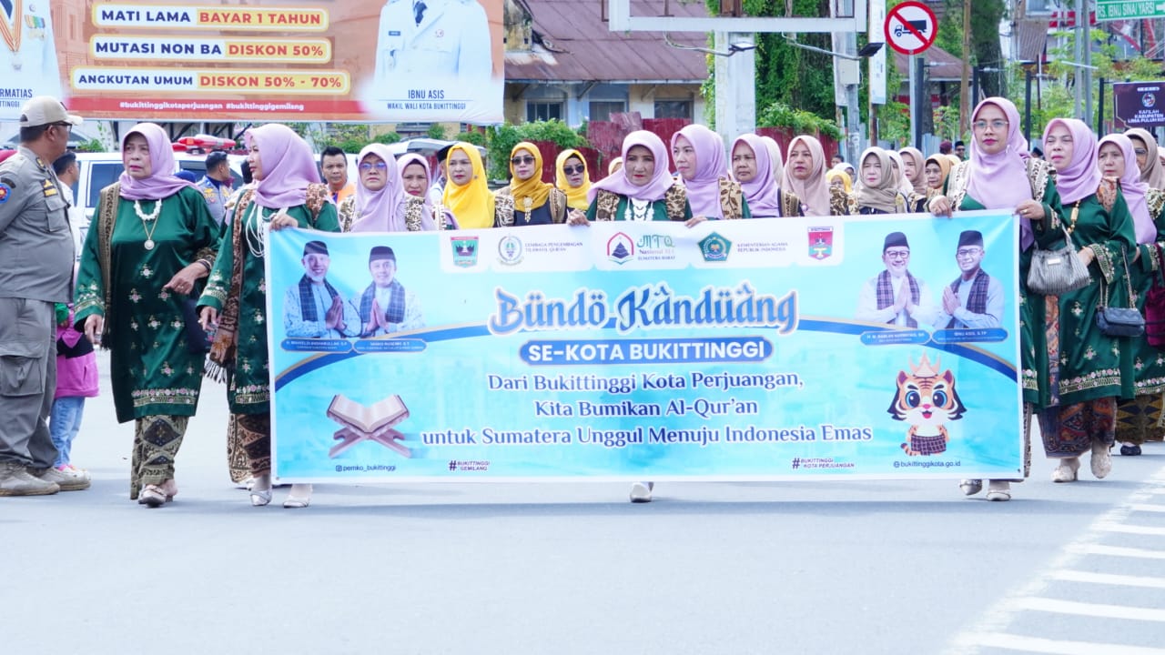 Pawai Ta’aruf MTQ ke-41 Sumbar Resmi Dibuka Wali Kota Bukittinggi