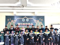MUI Bukittinggi Kukuhkan 14 Lulusan Pendidikan Dasar Ulama