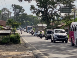 Libur Nasional, Arus Lalu Lintas Bukittinggi–Payakumbuh di Simpang Piladang Ramai Lancar