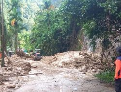Sempat Lumpuh, Jalur Lubuk Basung–Bukittinggi kembali Dilalui Kendaraan